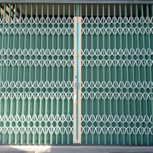 Cửa kéo Đài Loan Có Lá U Dày 1.2 ly