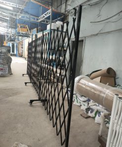 Hàng Rào Xếp Di Động Kéo Tay