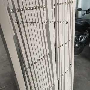 Cổng xếp sắt sơn tĩnh điện kéo gọn