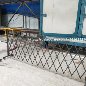 Sơn tĩnh điện theo yêu cầu cửa kéo sắt