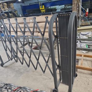 hàng rào di động dễ di chuyển, hàng rào có bánh xe.